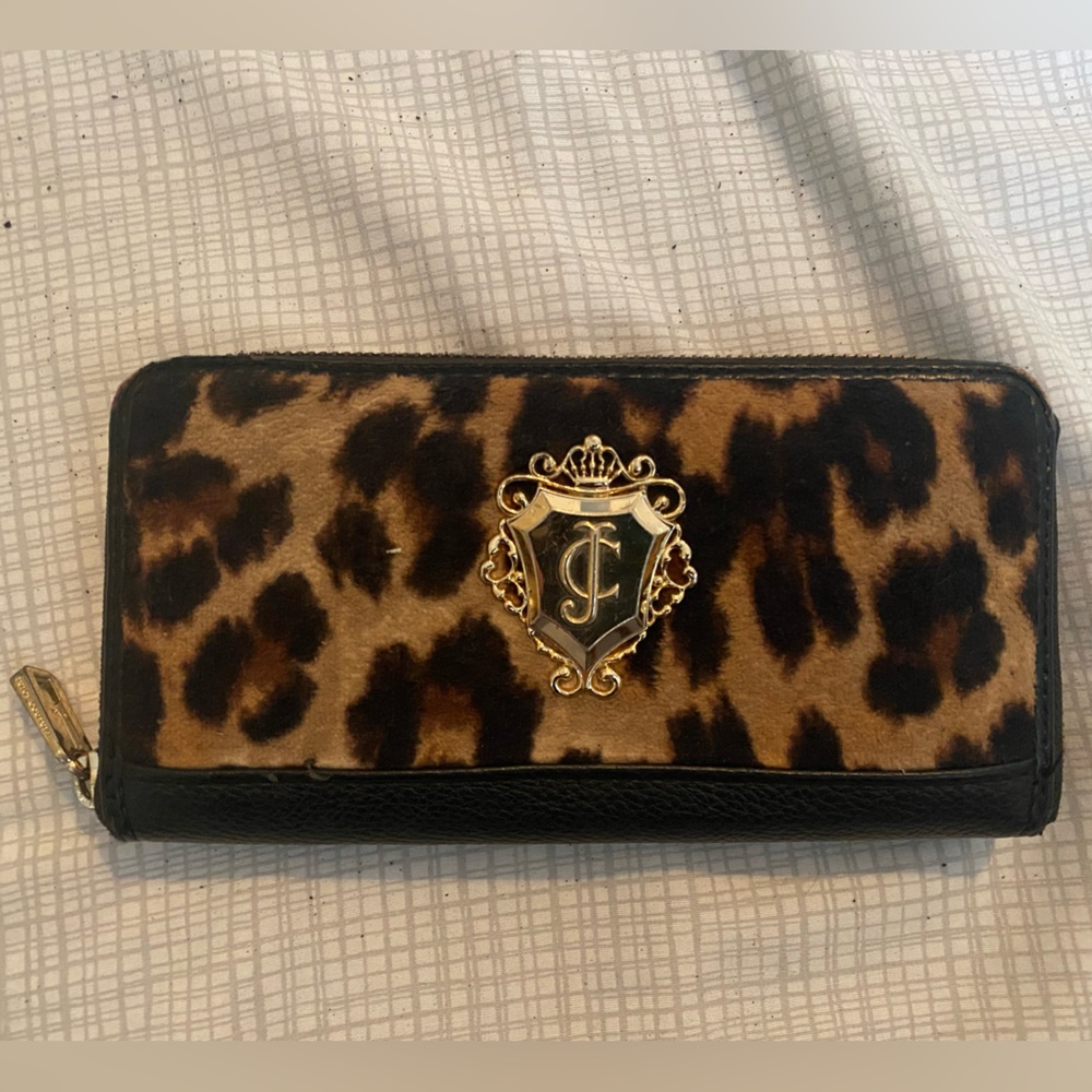 Juicy Couture Daydreamer Cheetah Velour Wallet